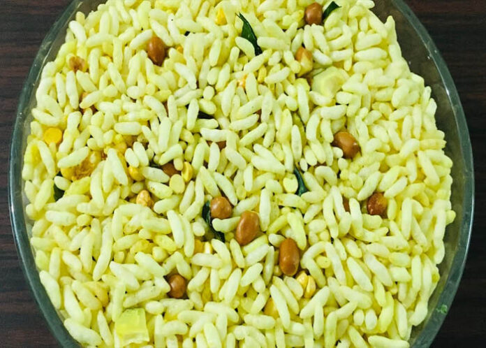 ಮಂಡಕ್ಕಿ ಒಗ್ಗರಣೆ ಮಾಡೋದು ಹೀಗೆ, ಸಂಜೆಯ ಸ್ನ್ಯಾಕ್ಸ್‌ಗೆ ಬೆಸ್ಟ್ ರೆಸಿಪಿ..