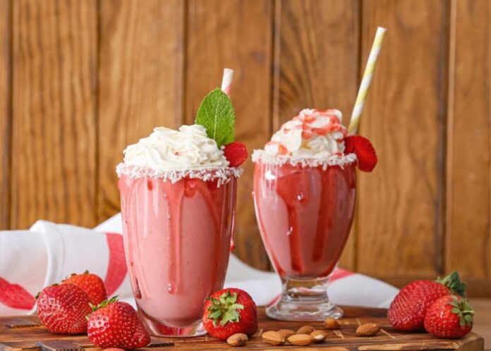 MILK SHAKE | ಮಕ್ಕಳ ಫೇವರೆಟ್ ಸ್ಟ್ರಾಬೆರಿ ಮಿಲ್ಕ್‌ಶೇಕ್, ಸಕ್ಕರೆ ಇಲ್ಲದೆ ಹೀಗೆ ಮಾಡಿ..