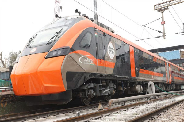 ಬೆಂಗಳೂರು to ಮುಂಬೈ ವಂದೇ ಭಾರತ್ ಸ್ಲೀಪರ್ ರೈಲಿಗೆ ‘ಅಸ್ತು’ ಎಂದ ಕೇಂದ್ರ