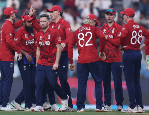 ಟಿ20 ವಿಶ್ವಕಪ್ | ಸ್ಕಾಟ್ಲೆಂಡ್ ದಾಳಿಗೆ ಬೆಚ್ಚಿಬಿದ್ದ ಬ್ರೂಕ್ ಪಡೆ: ಕೈ ಹಿಡಿದ ಬ್ಯಾಂಟನ್!