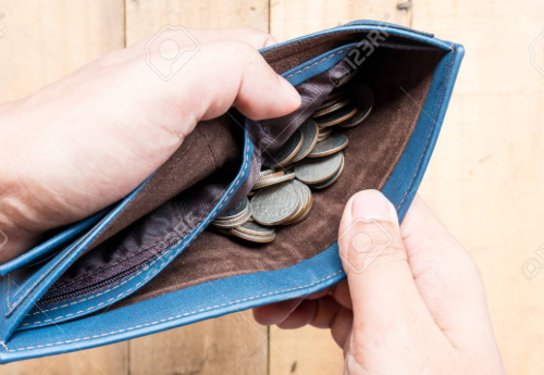 Sad Reality | ಕನಸುಗಳೇನೋ ಕೋಟಿ ಕೋಟಿ.. ಆದ್ರೆ ಅಕೌಂಟಲ್ಲಿ ಮಾತ್ರ ಚಿಲ್ಲರೆ ಪೈಸೆ!