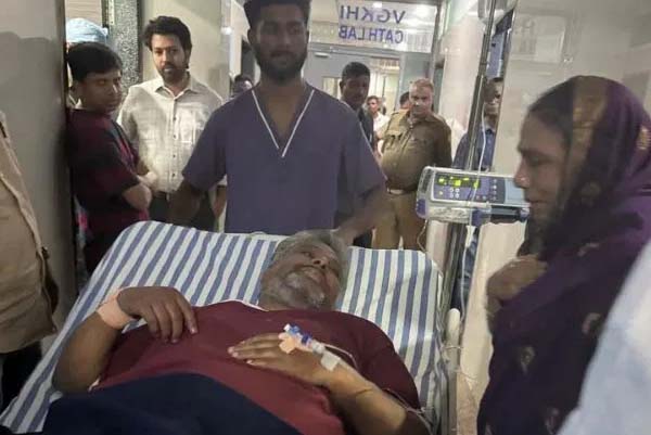 ಶ್ರೀ ಪ್ರಸನ್ನಾನಂದ ಪುರಿ ಸ್ವಾಮೀಜಿಗೆ ಲಘು ಹೃದಯಾಘಾತ, ಹೈದರಾಬಾದ್‌ನ ಆಸ್ಪತ್ರೆಗೆ ದಾಖಲು