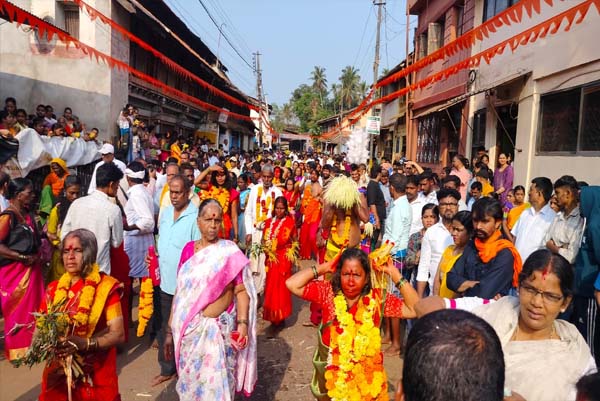 ರಥೋತ್ಸವದ ಮೂಲಕ ಶಿರಸಿ ಶ್ರೀ ಮಾರಿಕಾಂಬಾ ದೇವಿ ಜಾತ್ರೆಗೆ ಸಂಭ್ರಮದ ಚಾಲನೆ