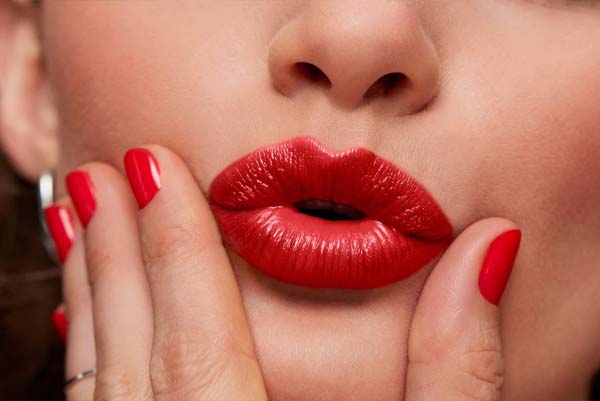 BEAUTY | ಪರ್ಫೆಕ್ಟ್‌ ಲಿಪ್ಸ್‌ ನಿಮ್ಮದಾಗ್ಬೇಕಾ? ಮೇಕಪ್‌ಗೂ ಮುನ್ನ ಈ ಎಲ್ಲ ಸ್ಟೆಪ್ಸ್‌ ಫಾಲೋ ಮಾಡಿ