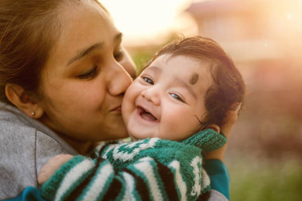 Parenting | ನಿಮ್ಮ ಮಗುವಿಗೆ ಮುತ್ತು ಕೊಡುವ ಮುನ್ನ ಎಚ್ಚರ! ಕಂದಮ್ಮನ ಜೀವನವೇ ಹಾಳಾಗಬಹುದು ಹುಷಾರ್