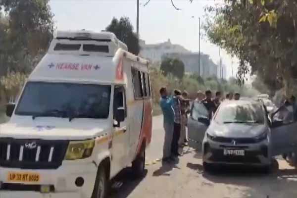 ಕಾರೊಳಗೆ ಯುವ ಪ್ರೇಮಿಗಳ ಮೃತದೇಹ ಪತ್ತೆ: ಸಾವಿಗೆ ಬ್ರೇಕ್ ಆಪ್ ಕಾರಣವೇ? ವ್ಯಾಟ್ಸ್‌ಆ್ಯಪ್‌ ನಲ್ಲಿ ಏನಿತ್ತು?