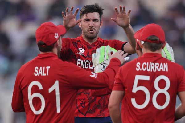 ಟಿ20 ವಿಶ್ವಕಪ್ | ಅಂತೂ ಇಂತೂ ಇಟಲಿ ವಿರುದ್ಧ ಗೆದ್ದು ಸೂಪರ್​ 8 ಸುತ್ತಿಗೆ ಎಂಟ್ರಿಕೊಟ್ಟ ಇಂಗ್ಲೆಂಡ್‌!