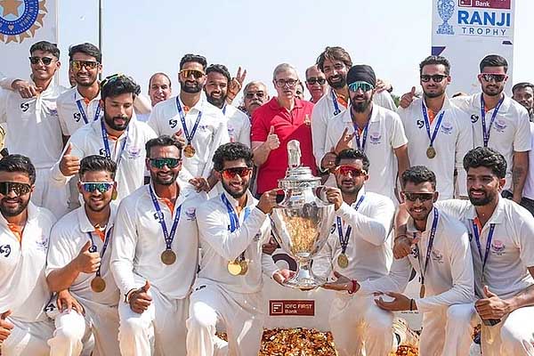 ರಣಜಿ ಟ್ರೋಫಿ ಗೆದ್ದ ಜಮ್ಮು ತಂಡಕ್ಕೆ ಬಂಪರ್ ಬಹುಮಾನ ಘೋಷಿಸಿದ ಸಿಎಂ ಒಮರ್ ಅಬ್ದುಲ್ಲಾ!