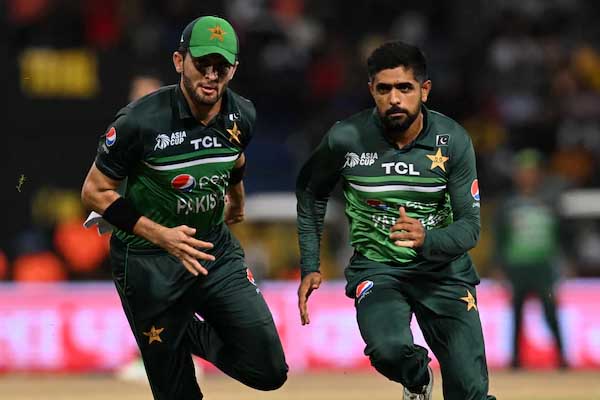 ಪಾಕಿಸ್ತಾನಕ್ಕೆ ತಲೆನೋವು ತಂದ ಹಿರಿಯ ಆಟಗಾರರ ನೀರಸ ಪ್ರದರ್ಶನ: ಮುಂದಿನ ಪಂದ್ಯದಿಂದ ಬಾಬರ್‌, ಅಫ್ರಿದಿಗೆ ಗೇಟ್‌ ಪಾಸ್‌?