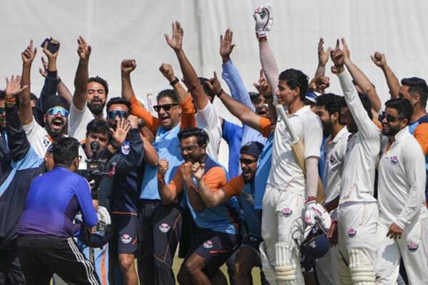 ರಣಜಿ ಟ್ರೋಫಿಯಲ್ಲಿ ಇತಿಹಾಸ ಬರೆದ ಜಮ್ಮು-ಕಾಶ್ಮೀರ: ಮೊದಲ ಬಾರಿಗೆ ಫೈನಲ್‌ಗೆ ಎಂಟ್ರಿ!