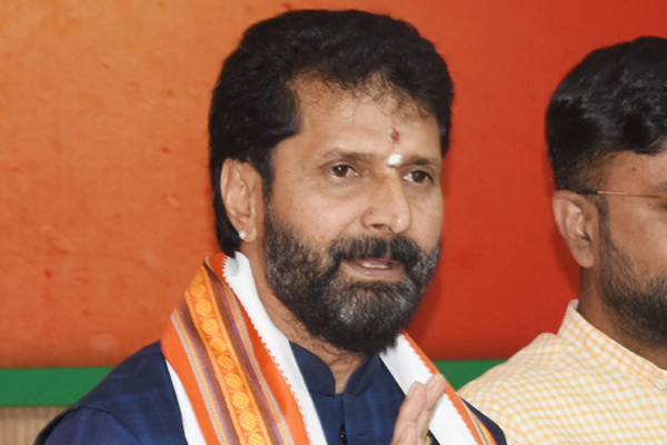 ಸದನದಲ್ಲಿ ಸುಳ್ಳು ಮಾಹಿತಿ? ಸಿಎಂ ನೀಡಿದ 40,000 ಹುದ್ದೆಗಳ ಲೆಕ್ಕಾಚಾರ ಪ್ರಶ್ನಿಸಿದ ಸಿ.ಟಿ.ರವಿ