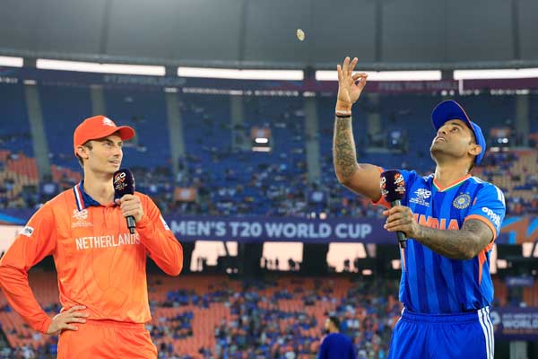 ಟಿ20 ವಿಶ್ವಕಪ್ | ಕೊನೆಯ ಲೀಗ್ ಪಂದ್ಯಕ್ಕೆ ಟೀಂ ಇಂಡಿಯಾ ಸಜ್ಜು: ನೆದರ್ಲ್ಯಾಂಡ್ಸ್ ವಿರುದ್ಧ ಟಾಸ್ ಗೆದ್ದ ಸೂರ್ಯ ಬ್ಯಾಟಿಂಗ್!