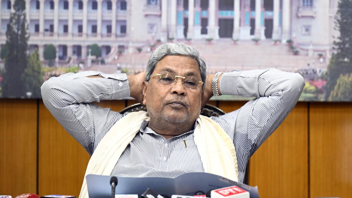 ಸಿಎಂ ಕುರ್ಚಿಗೆ ಕೌಂಟ್‌ಡೌನ್? ಇಂದು ಮೌನ ಮುರಿಯಲಿರುವ ಸಿದ್ದರಾಮಯ್ಯ: ‘ಸಿಗ್ನೇಚರ್ ರಾಜಕೀಯ’ಕ್ಕೆ ಮುಂದಾದ ಆಪ್ತರು