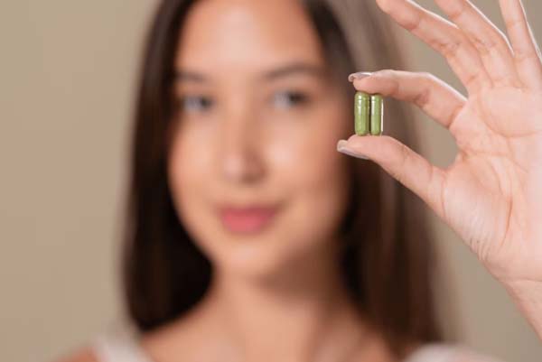 SKINCARE | ಮುಖಕ್ಕೆ ವಿಟಮಿನ್- ಇ ಮಾತ್ರೆ ಹಚ್ಚಿ ಮಾಲಿಷ್‌ ಮಾಡಿ, ಆಮೇಲೆ ನಡೆಯೋದೆಲ್ಲ ಮ್ಯಾಜಿಕ್‌