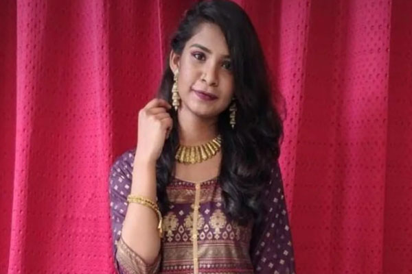 ಅಮ್ಮ ಬೆಕ್ಕು ಸಾಕೋದು ಬೇಡ ಅಂತ ಹೇಳಿದ್ದೆ ತಪ್ಪಾಯ್ತು: ಮನನೊಂದು ಯುವ ವೈದ್ಯೆ ಆತ್ಮಹ*ತ್ಯೆ