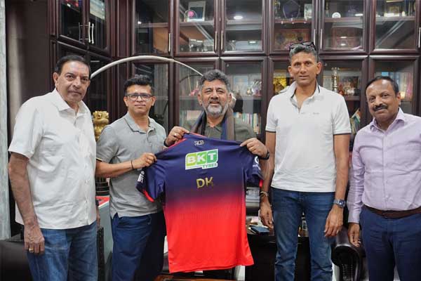 ರಾಜ್ಯ ಶಾಸಕರಿಗೆ ಸಿಕ್ತು ಮತ್ತೊಂದು ಐಪಿಎಲ್ ಟಿಕೆಟ್: ಇನ್ಮುಂದೆ ಎರಡು ಅಲ್ಲ ಮೂರು ಟಿಕೆಟ್ ಕೊಡುತ್ತೇವೆ ಎಂದ ಕೆಎಸ್ ಸಿಎ!