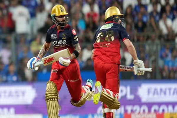 MI ಬೌಲರ್ ಗಳ ಬೆವರಿಳಿಸಿದ ಸಾಲ್ಟ್: 25 ಎಸೆತಗಳಲ್ಲಿ ಹಾಫ್ ಸೆಂಚುರಿ, ಭರ್ಜರಿ ಓಪನಿಂಗ್