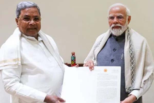 ಪ್ರಧಾನಿ ಮೋದಿ ಎದುರು ಬೇಡಿಕೆಗಳ ಪಟ್ಟಿಯನ್ನಿಟ್ಟ ಸಿಎಂ ಸಿದ್ದರಾಮಯ್ಯ, ಏನಿದೆ ಅದರಲ್ಲಿ?