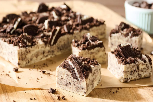 SUMMER SPECIAL | ತಂಪಾದ ಓರಿಯೋ ವೈಟ್ ಚಾಕೊಲೇಟ್ ಫಡ್ಜ್ ತಿಂದಿದ್ದೀರಾ?