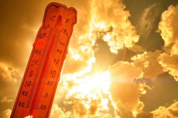 WEATHER | ದೋಸೆ ಕಾವಲಿಯಂತಾದ ಕರಾವಳಿ: ರಾಜ್ಯದಲ್ಲಿ ಇನ್ನೂ 2 ದಿನ ಉಷ್ಣ ಅಲೆ ಎಚ್ಚರಿಕೆ