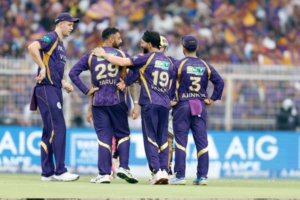 ಸುನಿಲ್, ವರುಣ್ ಬೌಲಿಂಗ್ ಮೋಡಿಗೆ ರಾಜಸ್ಥಾನ್ ತತ್ತರ: ಕೆಕೆಆರ್ ಗೆಲುವಿಗೆ 156 ರನ್ ಟಾರ್ಗೆಟ್