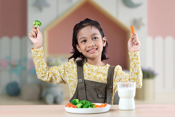 FOOD & KIDS | ಮಕ್ಕಳಿಗೆ ಪ್ರೋಟೀನ್ ರಿಚ್ ಆಹಾರ ಯಾವಾಗಿನಿಂದ ಶುರು ಮಾಡ್ಬೇಕು? ಬೆಳವಣಿಗೆಯ ಮೊದಲ ಹೆಜ್ಜೆ ಇದೇ!