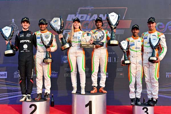 ಇಂಡಿಯನ್ ರೇಸಿಂಗ್ ಲೀಗ್: ಕಿಚ್ಚ ಸುದೀಪ್ ತಂಡಕ್ಕೆ ಮೂರನೇ ಸ್ಥಾನ!