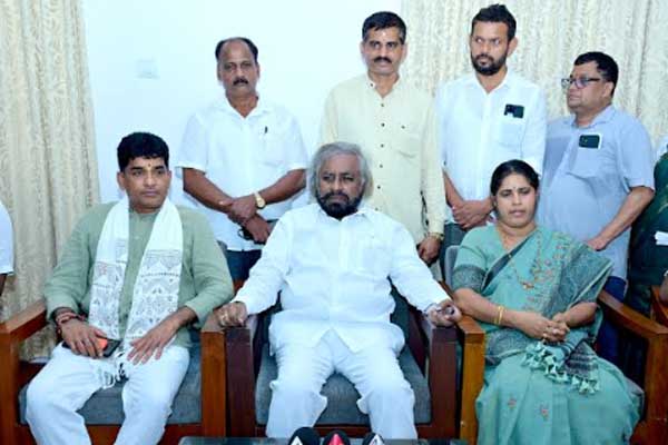 ಕುಕ್ಕೆ ಶ್ರೀ ಕ್ಷೇತ್ರಕ್ಕೆ ಬರುವ ನಾಲ್ಕು ಪ್ರವೇಶ ರಸ್ತೆಗಳಲ್ಲಿ ಏಕಬಳಕೆ ಪ್ಲಾಸ್ಟಿಕ್ ತಪಾಸಣೆ ಚೆಕ್ ಪೋಸ್ಟ್ ಸ್ಥಾಪಿಸಿ: ಸಚಿವ ಈಶ್ವರ ಖಂಡ್ರೆ ಆದೇಶ
