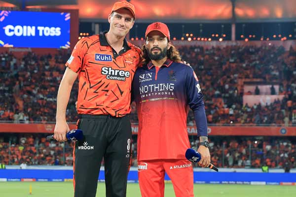 IPL | ಮೊದಲ ಸ್ಥಾನಕ್ಕಾಗಿ ಠಕ್ಕರ್: ಆರ್​ಸಿಬಿ ವಿರುದ್ಧ ಟಾಸ್ ಗೆದ್ದ ಹೈದರಾಬಾದ್ ಬ್ಯಾಟಿಂಗ್ ಆಯ್ಕೆ