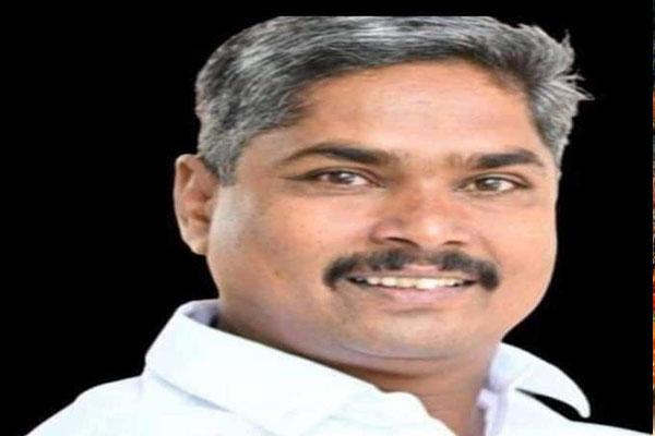 ಸಿದ್ದರಾಮಯ್ಯ ರಾಜೀನಾಮೆ ಚರ್ಚೆಗೆ ವಿರೋಧ: ಅಹಿಂದ ನಾಯಕರಿಂದ ಹೈಕಮಾಂಡ್ ವಿರುದ್ಧ ಆಕ್ರೋಶ