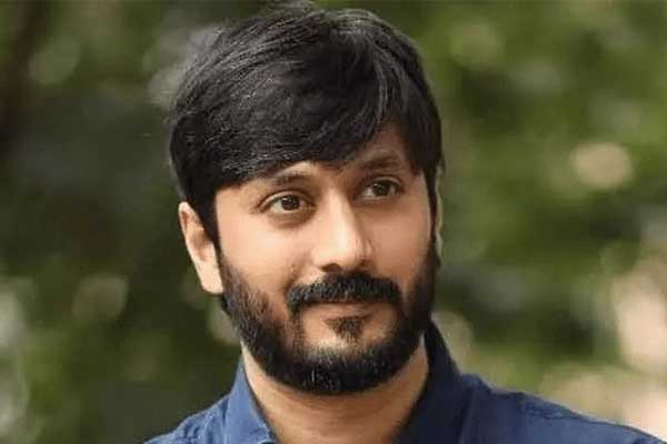 ಡಾ.ರಾಜ್‌ಕುಮಾರ್ ಸಮಾಧಿ ವಿಚಾರ: ನಟ ಚೇತನ್ ಅಹಿಂಸಾ ವಿರುದ್ಧ ಎಫ್‌ಐಆರ್ ದಾಖಲು