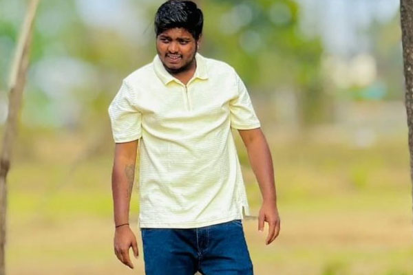 ಹಳೇ ವೈಷಮ್ಯಕ್ಕೆ ಯುವಕ ಬಲಿ: ಮಾರಕಾಸ್ತ್ರಗಳಿಂದ ಕೊಚ್ಚಿ ಭೀಕರವಾಗಿ ಹ*ತ್ಯೆ