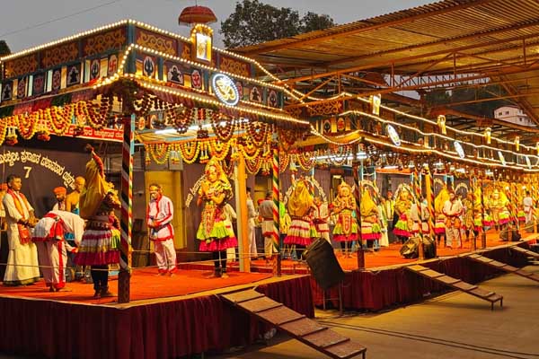 ಕಟೀಲು ಮೇಳದ ತಿರುಗಾಟಕ್ಕೆ ತೆರೆ: ಈ ಬಾರಿ ದಾಖಲೆಯ 720 ದೇವಿ ಮಹಾತ್ಮೆ ಪ್ರಸಂಗ ಪ್ರದರ್ಶನ