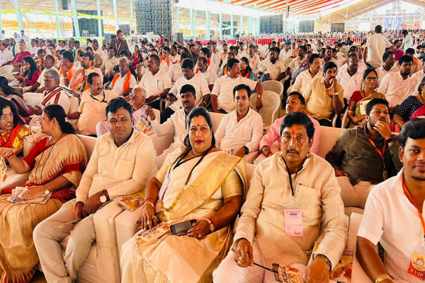 ಯಡಿಯೂರಪ್ಪ ಅಭಿಮಾನೋತ್ಸವದಲ್ಲಿ ರೂಪಾಲಿ ನಾಯ್ಕ & ಟೀಮ್: ಹೃತ್ಪೂರ್ವಕ ಧನ್ಯವಾದ ಅರ್ಪಿಸಿದ ರಾಜ್ಯ ಬಿಜೆಪಿ ಉಪಾಧ್ಯಕ್ಷೆ