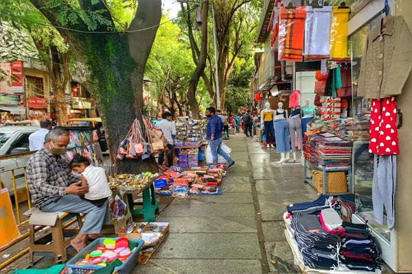 Shopping in Bengaluru | ಕಡಿಮೆ ಬೆಲೆಗೆ ಸೂಪರ್ ಶಾಪಿಂಗ್ ಮಾಡ್ಬೇಕಾ? ಈ ಜಾಗಗಳು ಬೆಸ್ಟ್!