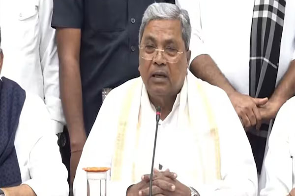 ಸಂವಿಧಾನವೇ ಧರ್ಮ, ಮತದಾರರೇ ನನ್ನ ದೇವರು: ರಾಜೀನಾಮೆ ಬಳಿಕ ಸಿದ್ದರಾಮಯ್ಯ ಭಾವುಕ