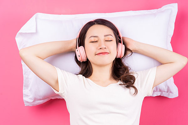 Sleep Health | ಸಂಗೀತ ಕೇಳುತ್ತಾ ಮಲಗಿದ್ರೆ ನಿದ್ರೆ ಚೆನ್ನಾಗಿ ಬರುತ್ತಾ?