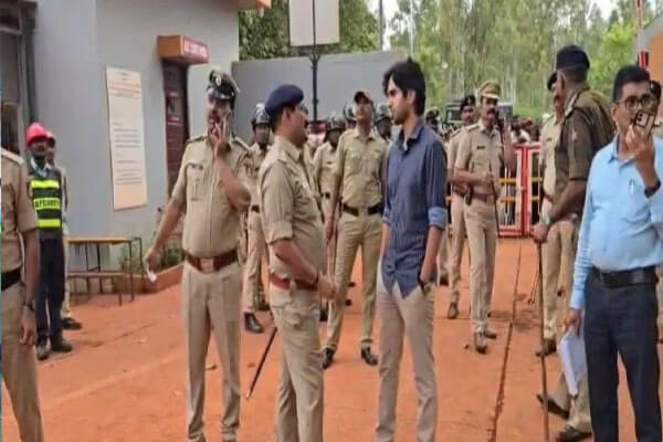ಹಿಂಡಾಲ್ಕೋ ಕಂಪನಿ ಆವರಣದಲ್ಲಿ ಯುವ ಕಾರ್ಮಿಕ ಆತ್ಮಹ*ತ್ಯೆ: ಆಕ್ರೋಶಗೊಂಡ ಜನರಿಂದ ಕಲ್ಲು ತೂರಾಟ