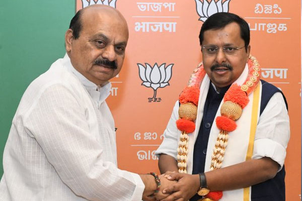 ಬಿಜೆಪಿ ರಾಷ್ಟ್ರೀಯ ಅಧ್ಯಕ್ಷರೊಂದಿಗೆ ಬೊಮ್ಮಾಯಿ ಮಾತುಕತೆ: ಏನಿದು ಹೊಸ ಬೆಳವಣಿಗೆ?