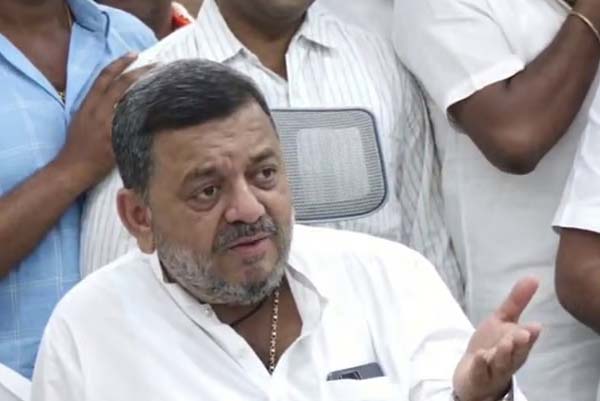 ಬಿಜೆಪಿಗೆ ಸಹಾಯ ಮಾಡೋಕೆ ಹೋಗಿ ಜಮೀರ್‌ ಹೀಗೆ ಮಾಡಿದಾರೆ ಎಂದ ಎಸ್‌ಎಸ್‌ ಮಲ್ಲಿಕಾರ್ಜುನ್‌