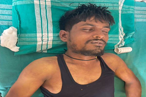 ಶಾಲೆ ಬಳಿ ವಿದ್ಯುತ್ ಅವಘಡ: ಹೂವು ಕೀಳಲು ಹೋದ ಯುವಕನ ದಾರುಣ ಸಾ*ವು