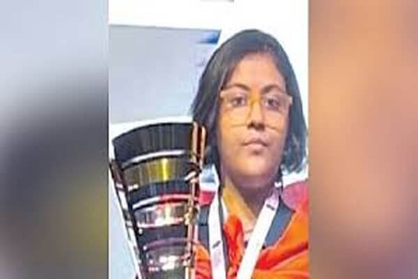 13ನೇ ವಯಸ್ಸಿನಲ್ಲೇ ಜಾಗತಿಕ ಸಾಧನೆ; ಅಂಡರ್-18 ವಿಶ್ವ ಚೆಸ್‌ನಲ್ಲಿ ಬೆಳ್ಳಿ ಗೆದ್ದು ಇತಿಹಾಸ ಬರೆದ ಬೆಂಗಳೂರಿನ ಕುವರಿ!