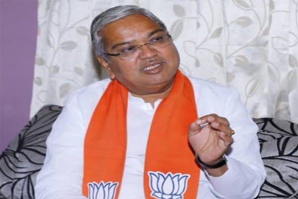 ಬೀದಿ ವ್ಯಾಪಾರಿಗಳ ಮೇಲಿನ ದೌರ್ಜನ್ಯ ಖಂಡನೀಯ: ಸಂಸದ ಗೋವಿಂದ ಕಾರಜೋಳ
