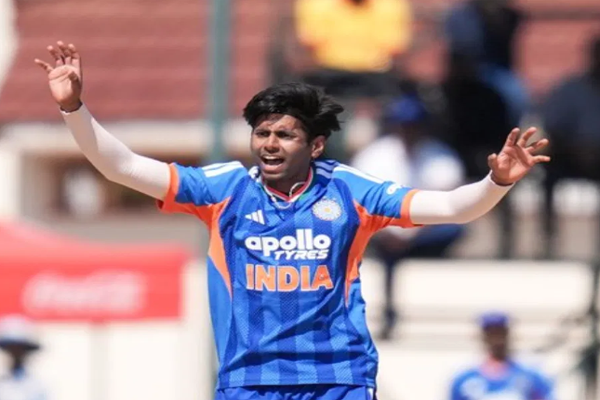 ಜಿಂಬಾಬ್ವೆ ವಿರುದ್ಧ ಭಾರತಕ್ಕೆ ಶುಭಾರಂಭ: ಕಂಬ್ಯಾಕ್ ಪಂದ್ಯದಲ್ಲೇ ದಾಖಲೆ ಬರೆದ ಮಯಾಂಕ್