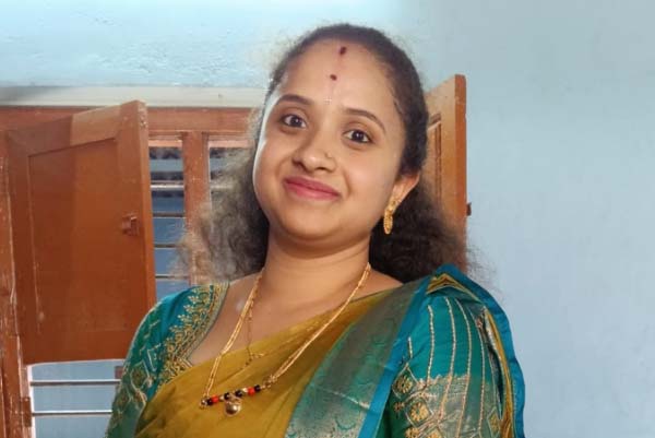 ಗಂಡ, ನಾದಿನಿಯನ್ನು ಸುಮ್ಮನೆ ಬಿಡಬೇಡಿ: ಡೆತ್‌ನೋಟ್‌ ಬರೆದಿಟ್ಟು ಆತ್ಮಹತ್ಯೆಗೆ ಶರಣಾದ ನವವಿವಾಹಿತೆ!