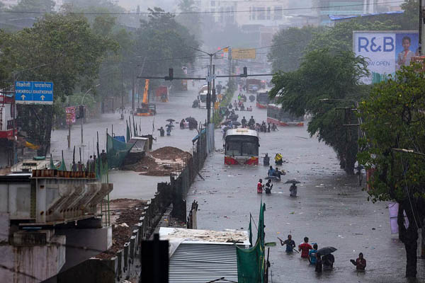 WEATHER | ಮಲೆನಾಡು-ಕರಾವಳಿಯಲ್ಲಿ ಎಡೆಬಿಡದೆ ಸುರಿಯುತ್ತಿರುವ ಮಳೆ, ಪ್ರಮುಖ ಜಿಲ್ಲೆಗಳಿಗೆ ಅಲರ್ಟ್‌ ಘೋಷಣೆ