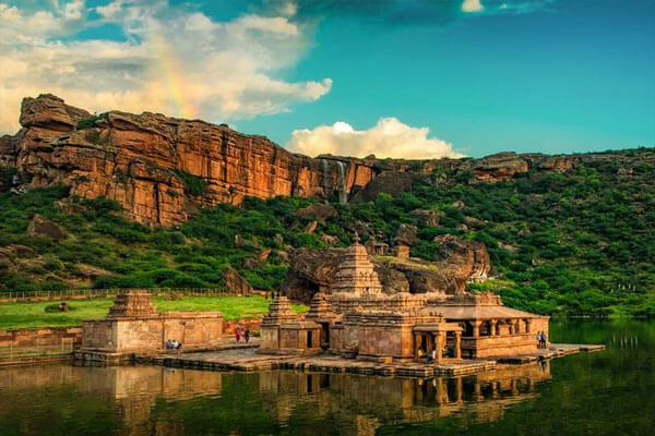 Travel | ಈ ಮಾನ್ಸೂನ್ ಗೆ ಬಾದಾಮಿ ಹೋಗೋ ಪ್ಲಾನ್ ಹಾಕಿದ್ದೀರಾ? ಹಾಗಿದ್ರೆ ಬೆಸ್ಟ್ ಪ್ಲೇಸ್ ಇಲ್ಲಿದೆ ನೋಡಿ