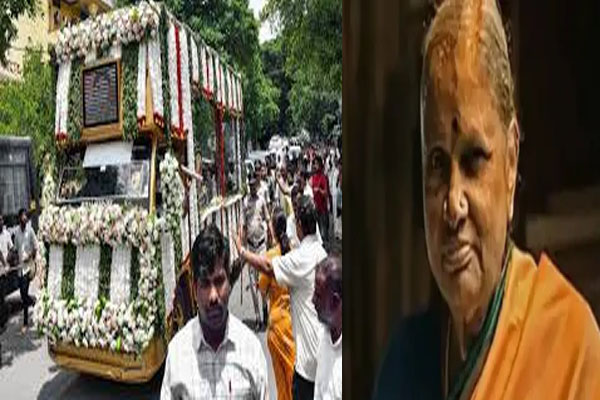 ಸರ್ಕಾರಿ ಗೌರವಗಳೊಂದಿಗೆ ಚೆನ್ನಮ್ಮ ಅಂತ್ಯಕ್ರಿಯೆ: ಕಣ್ಣೀರಿನಲ್ಲಿ ಮುಳುಗಿದ ಹರದನಹಳ್ಳಿ
