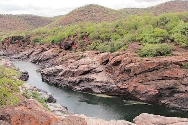 ಮೇಕೆದಾಟುಗೆ ಕೇಂದ್ರದ ಕ್ಲಾರಿಟಿ: ತಮಿಳುನಾಡು ಒಪ್ಪಿಗೆ ಕಡ್ಡಾಯವಲ್ಲ ಎಂದು ಸಂಸತ್ತಿನಲ್ಲೇ ಸ್ಪಷ್ಟನೆ