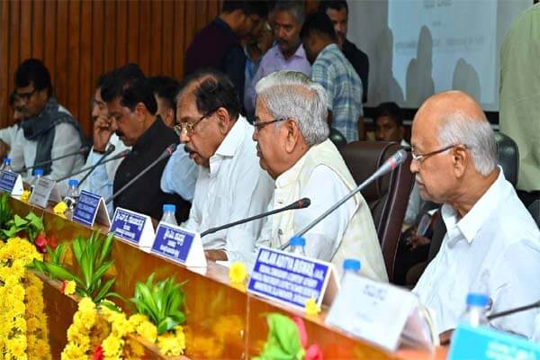 ಬರ ನಿರ್ವಹಣೆ ಸರ್ಕಾರದಿಂದ ಸಲಕ ಸಿದ್ಧತೆ : ಉಪಮುಖ್ಯಮಂತ್ರಿ ಡಾ.ಜಿ.ಪರಮೇಶ್ವರ್